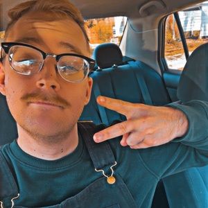 Meet your Posher, Ethan